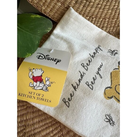 Winnie the Pooh kitchen towels, new - Picture 5 of 9